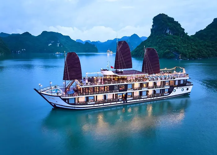 Amanda Luxury Cruise 5* Hạ Long