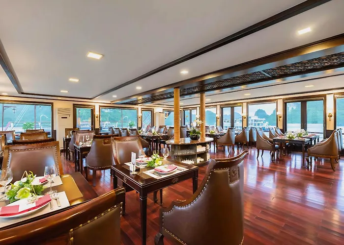 Amanda Luxury Cruise 5* Hạ Long