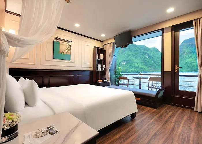 Amanda Luxury Cruise