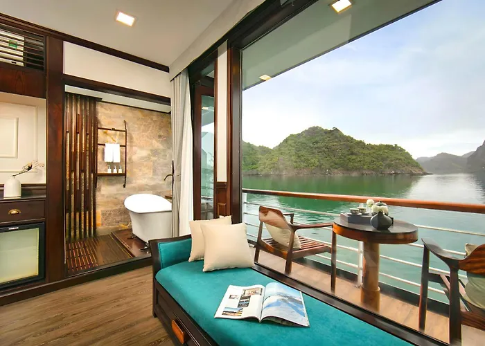  Amanda Luxury Cruise 5*